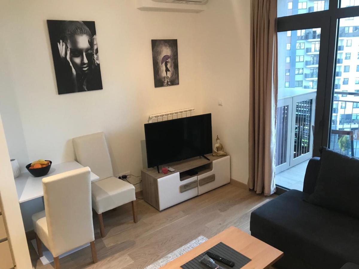 The Gates 705 Apartment Belgrade Luaran gambar